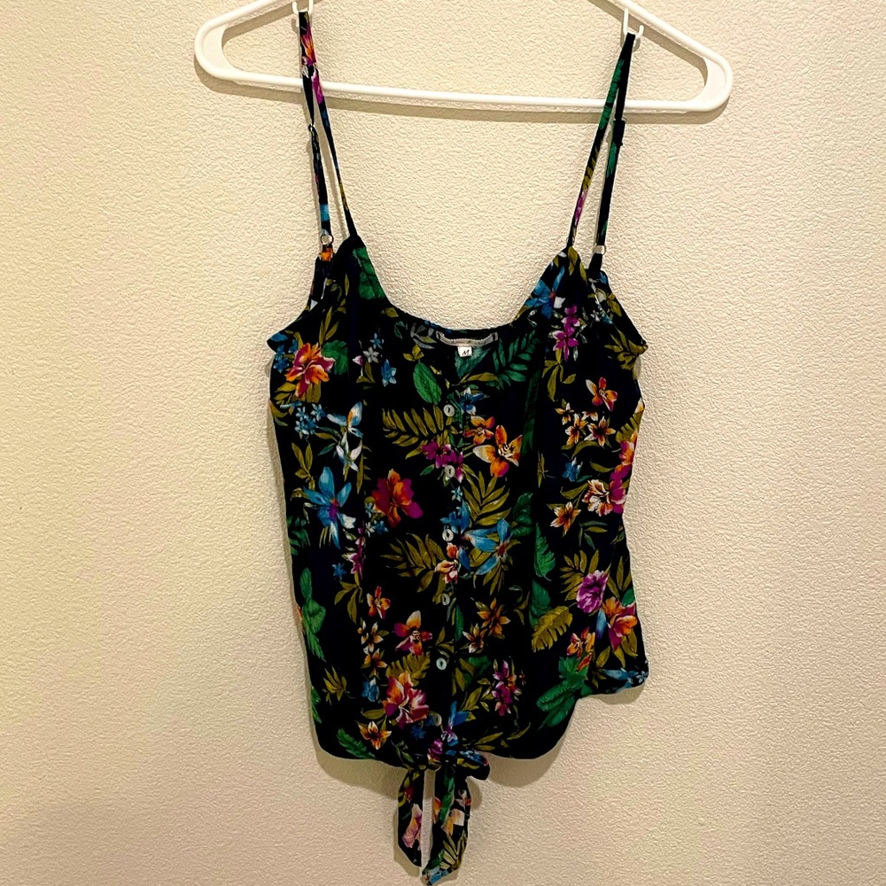 Willow and Clay Green Floral Tank Top